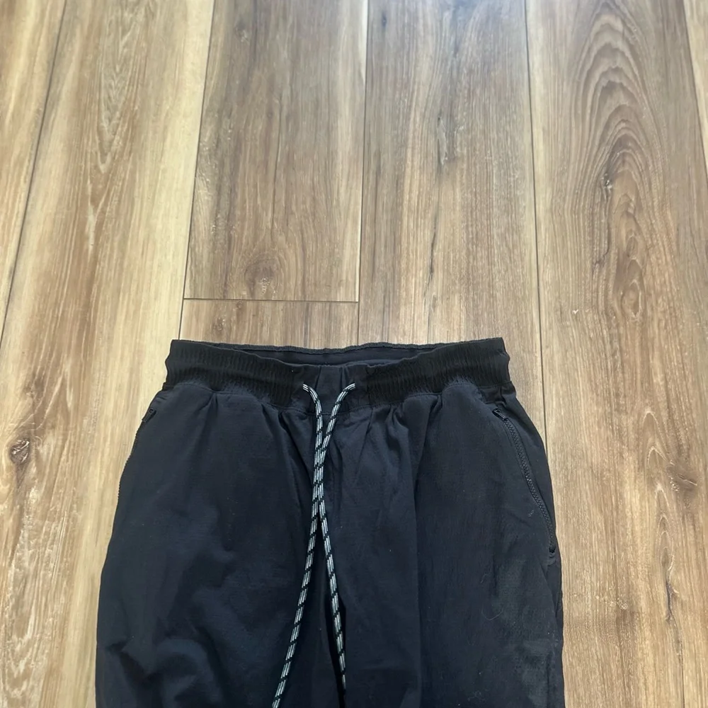 Athleta women’s Trekkie straight crop pants size 4 - Picture 4 of 6